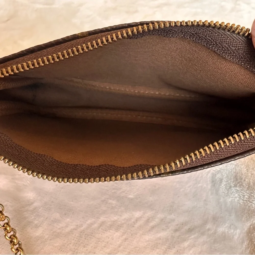 Louis Vuitton Affiche Mini Pochette Accessories